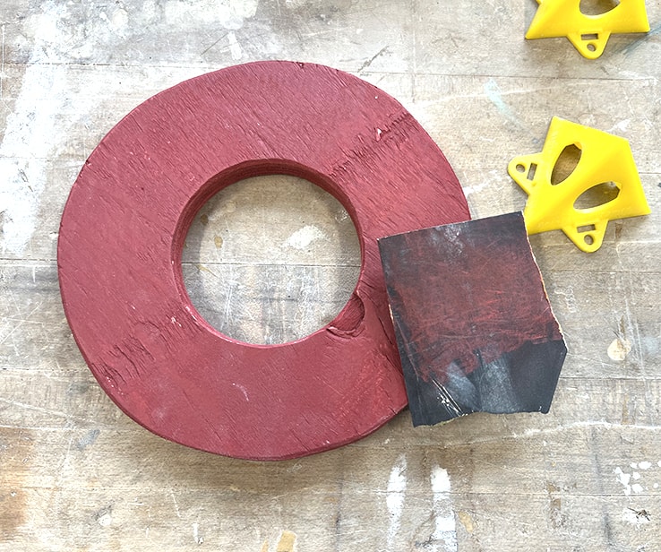 Red wooden washer