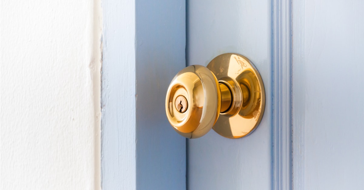 Door handles and locks: the key to choosing wisely  