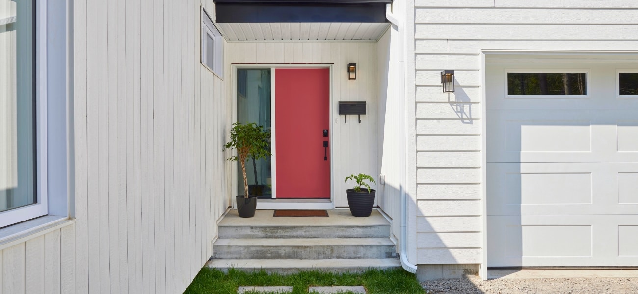 House with impeccable siding