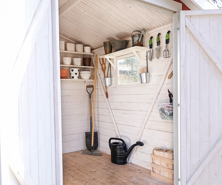 Cabanon en bois bien organisé