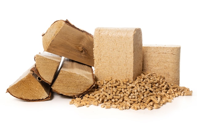 Bûches de bois naturel, bûches de bois densifié et granules de bois