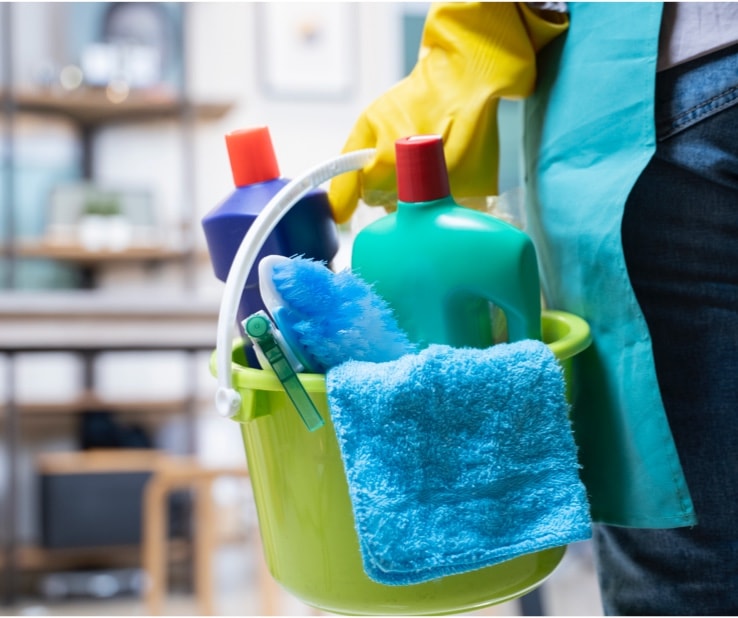 Keep your home clean and tidy with products available at RONA